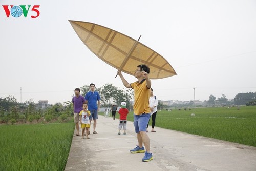 Bay lên cao cùng cánh diều làng Bá - ảnh 13